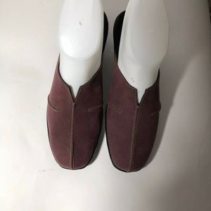 CLARK mule clogs
